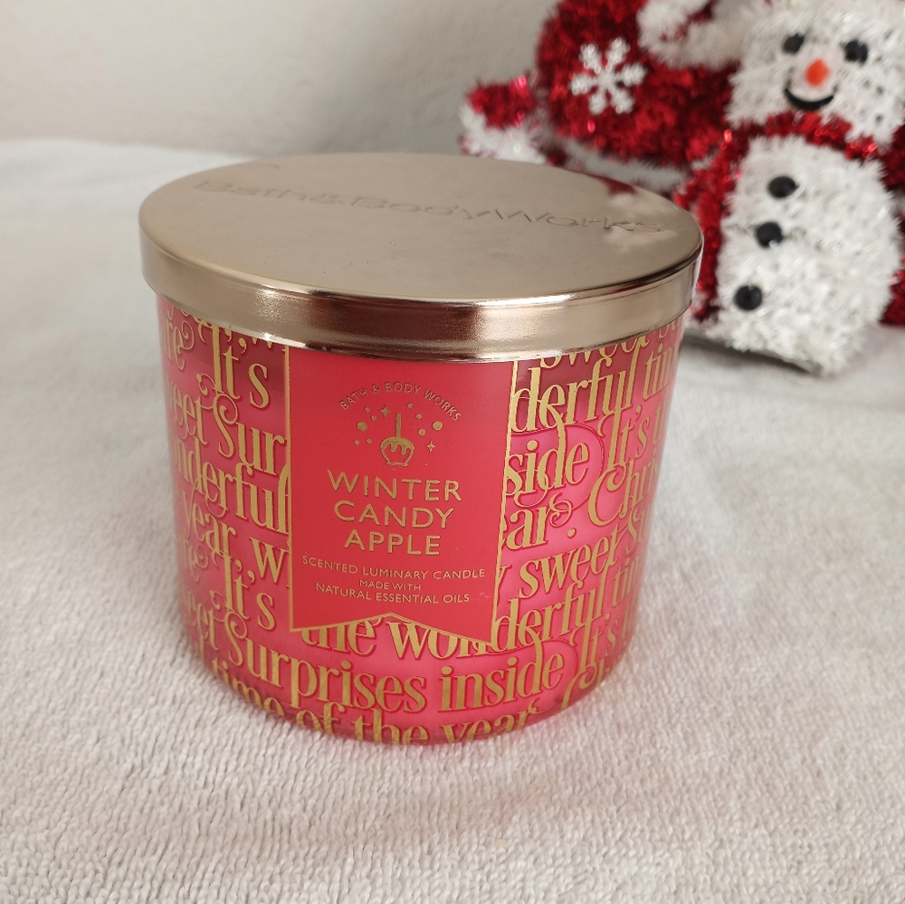 Bath and Body Works NWT Winter Candy Apple 3 Wick Candle